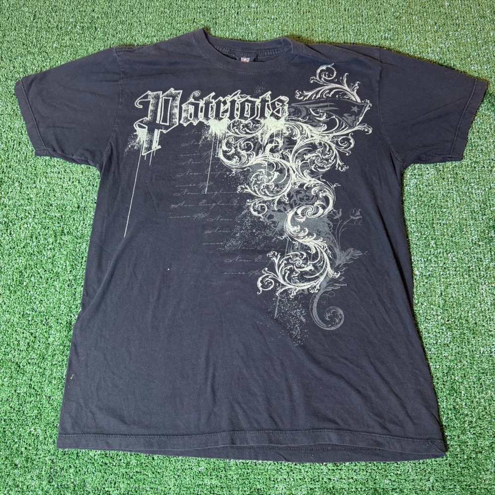 NFL Team Apparel New England Patriots Y2K Graphic T-Shirt Black Mens Medium